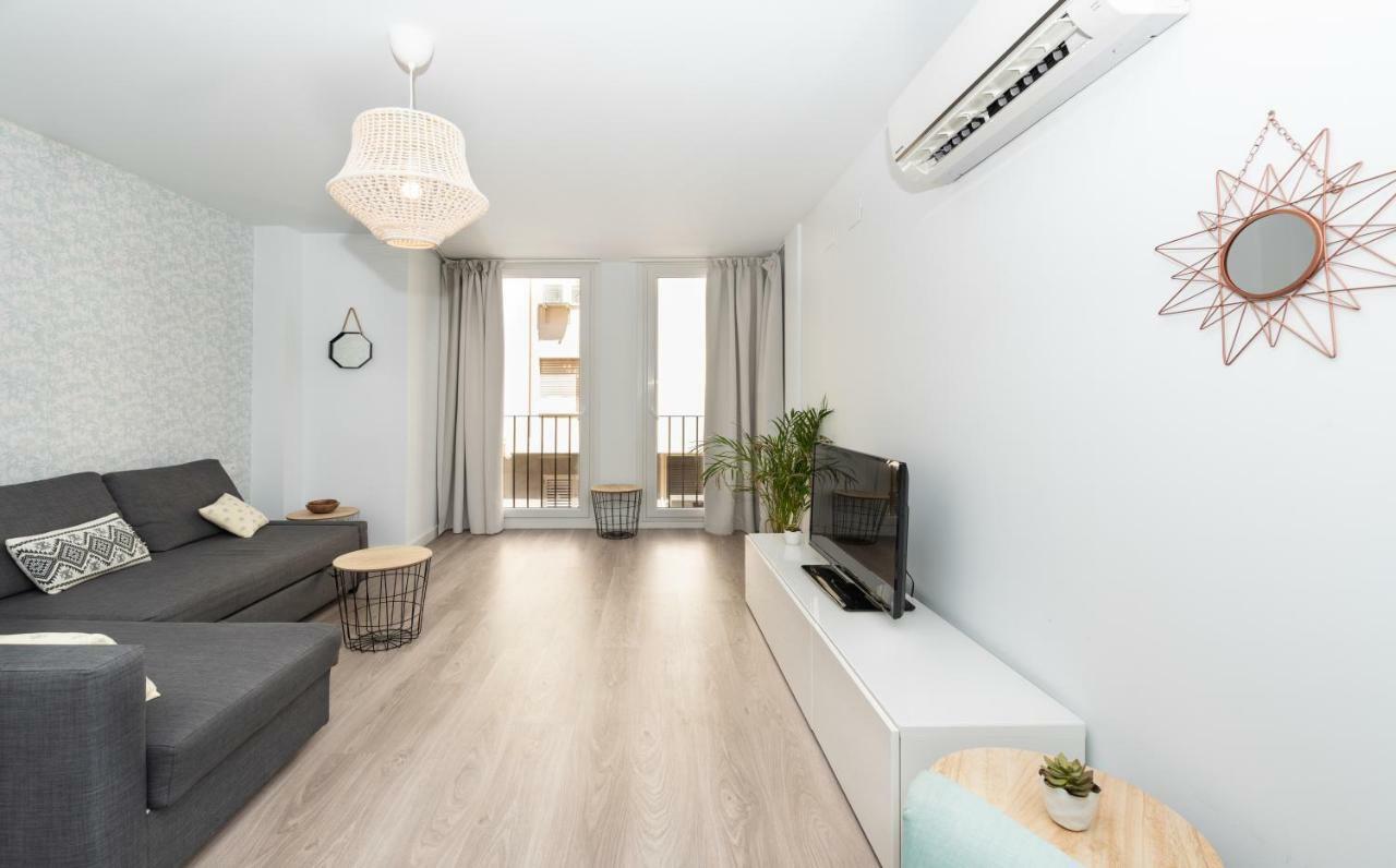 Апартаменты Fantasticos Lofts Malagueta Малага Экстерьер фото