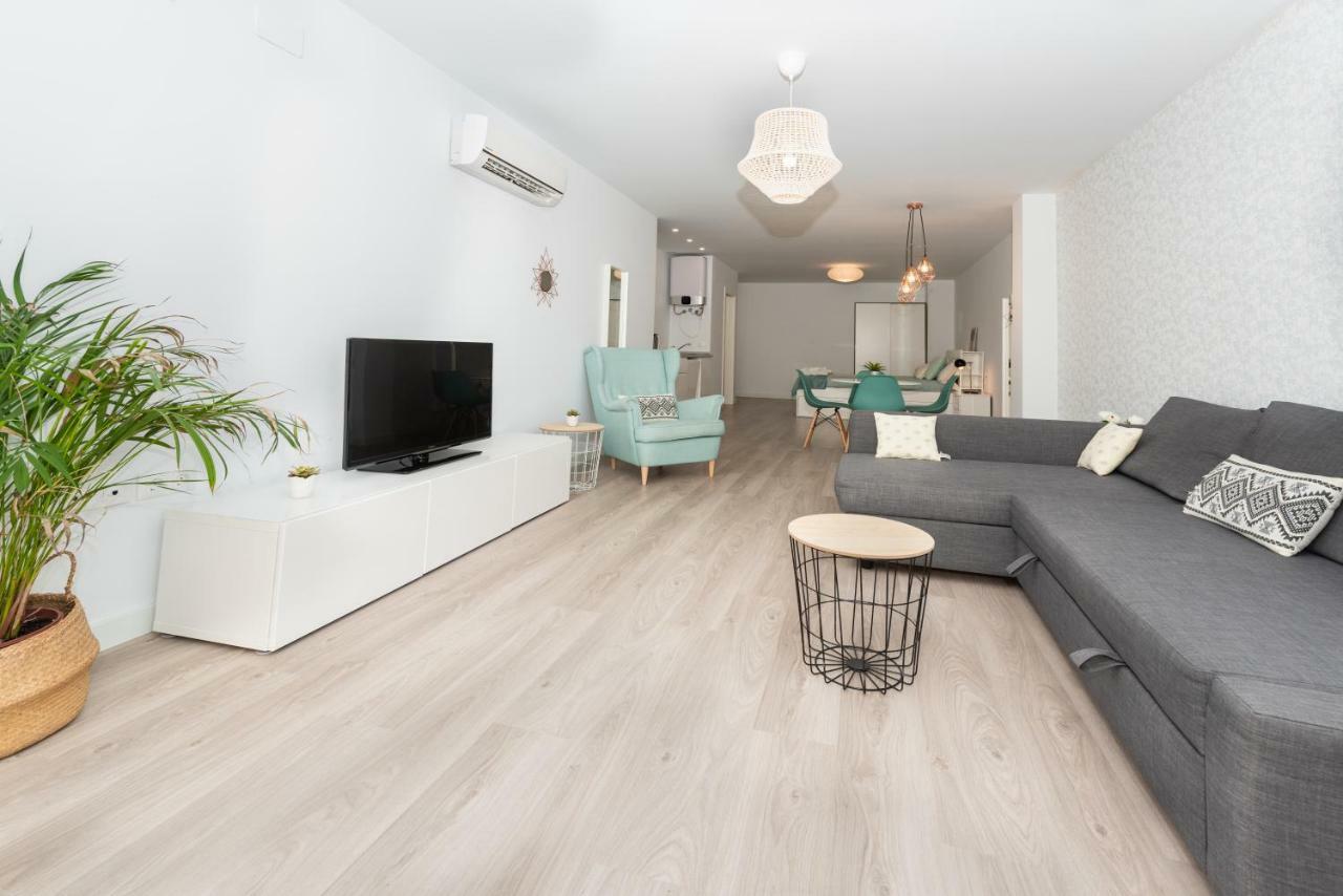 Апартаменты Fantasticos Lofts Malagueta Малага Экстерьер фото