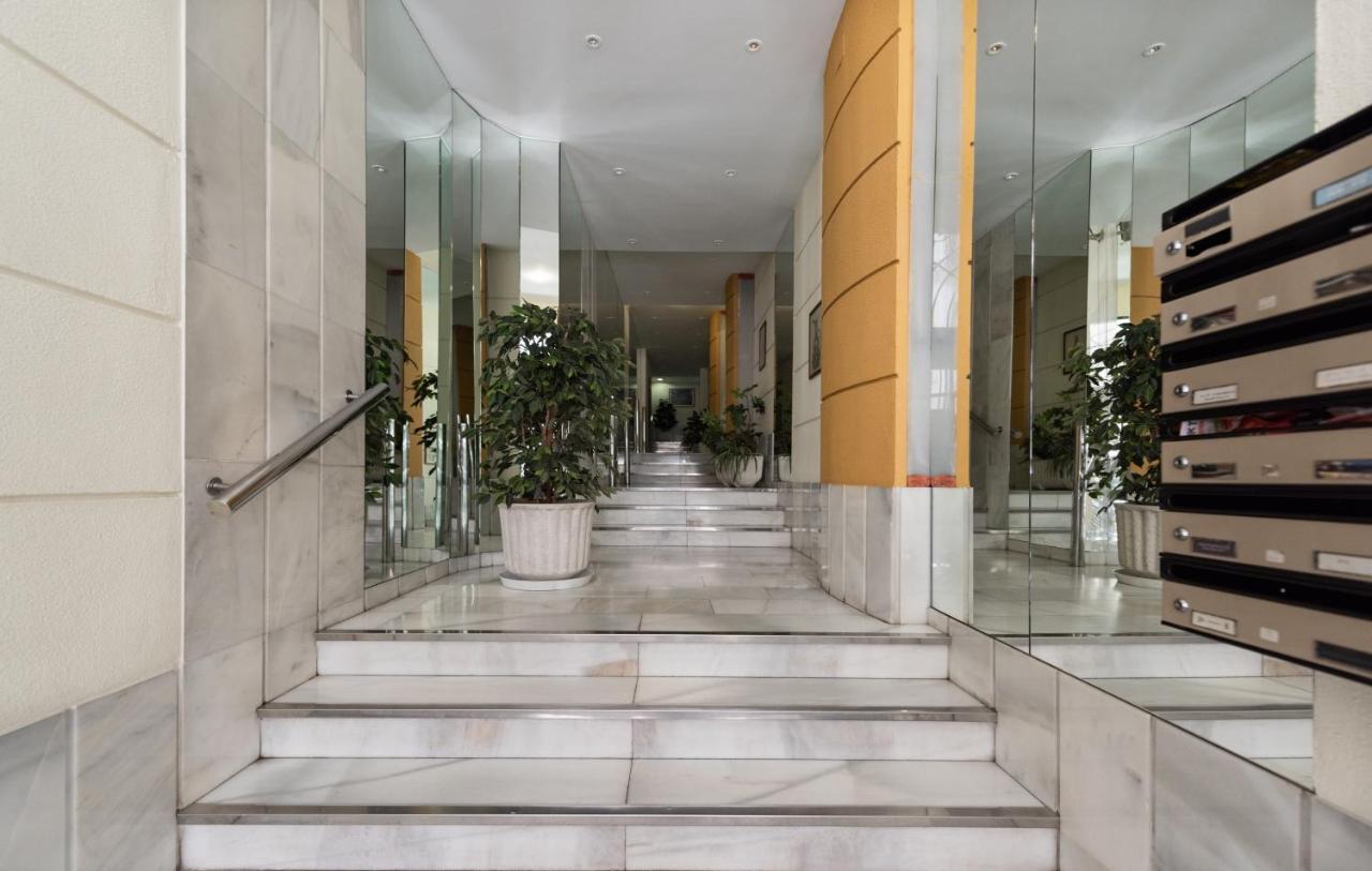 Апартаменты Fantasticos Lofts Malagueta Малага Экстерьер фото